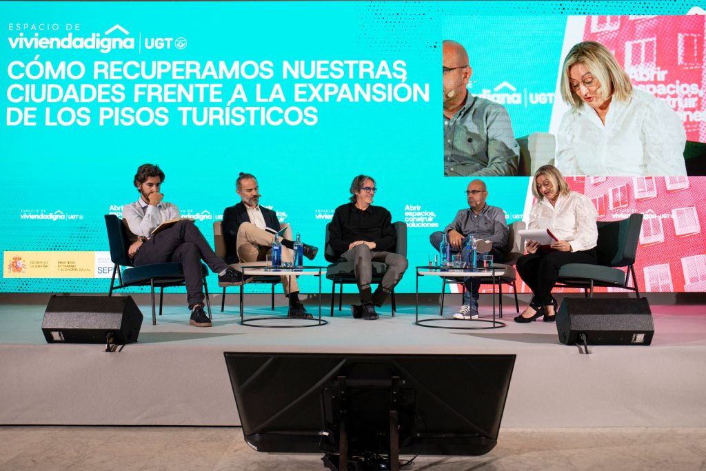 Jornada, dentro del Plan de Formación, con la vivienda como eje central.