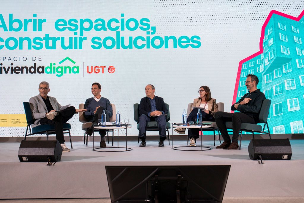 Jornada, dentro del Plan de Formación, con la vivienda como eje central.